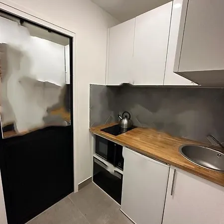 -champs Elysees Apartman *